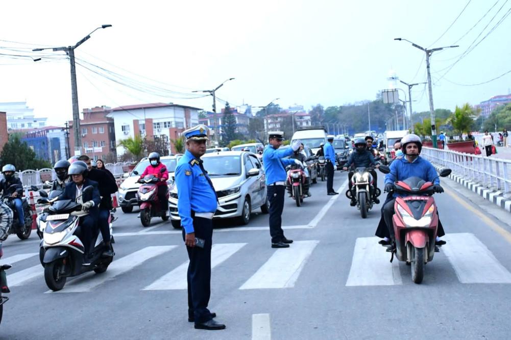 ट्राफिक कारबाहीमा छ लाख ४४ हजार राजस्व सङ्कलन