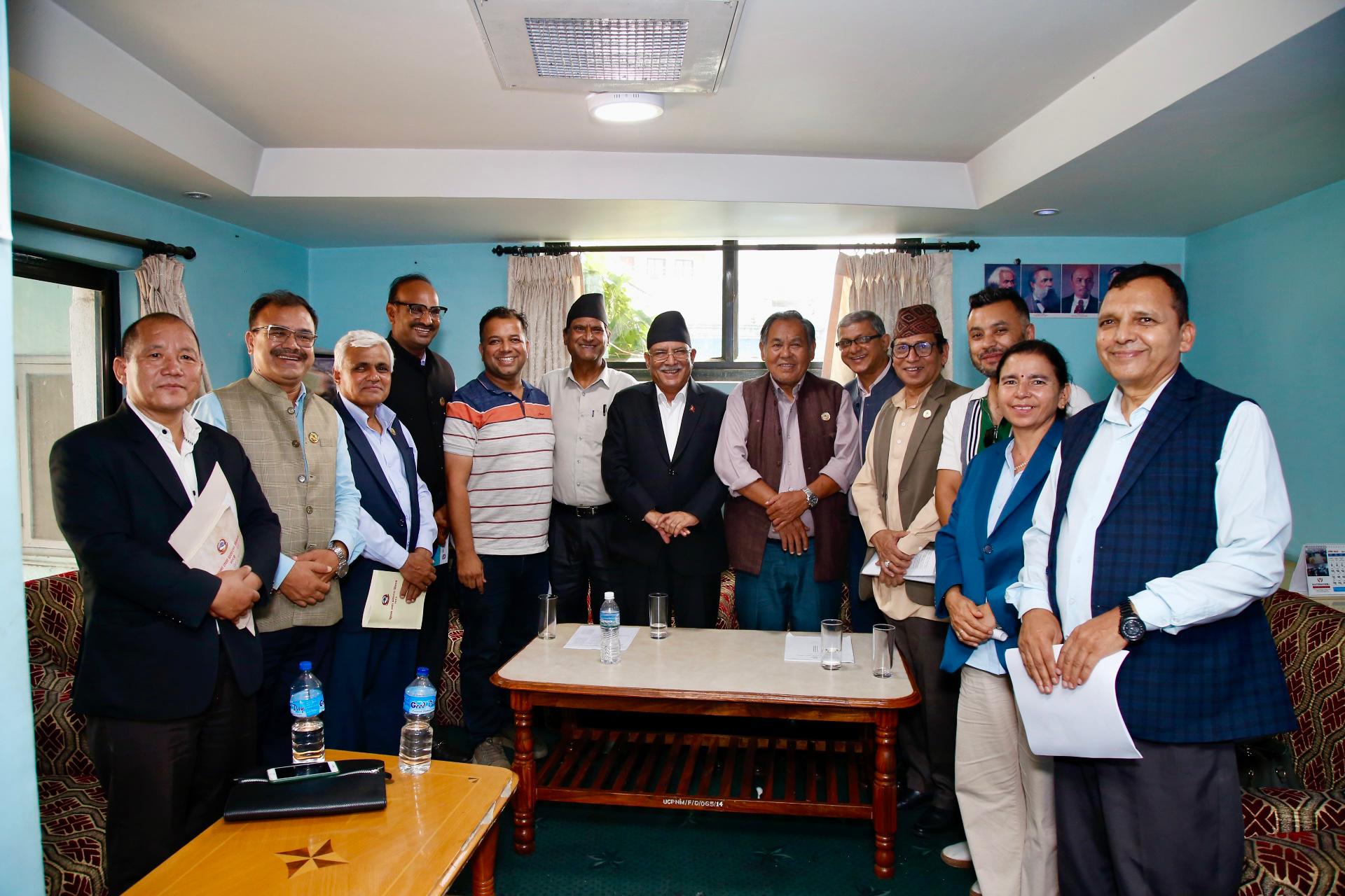 खेल र चलचित्र क्षेत्रको विकासलाई महत्व दिदै आएको छु : प्रचण्ड