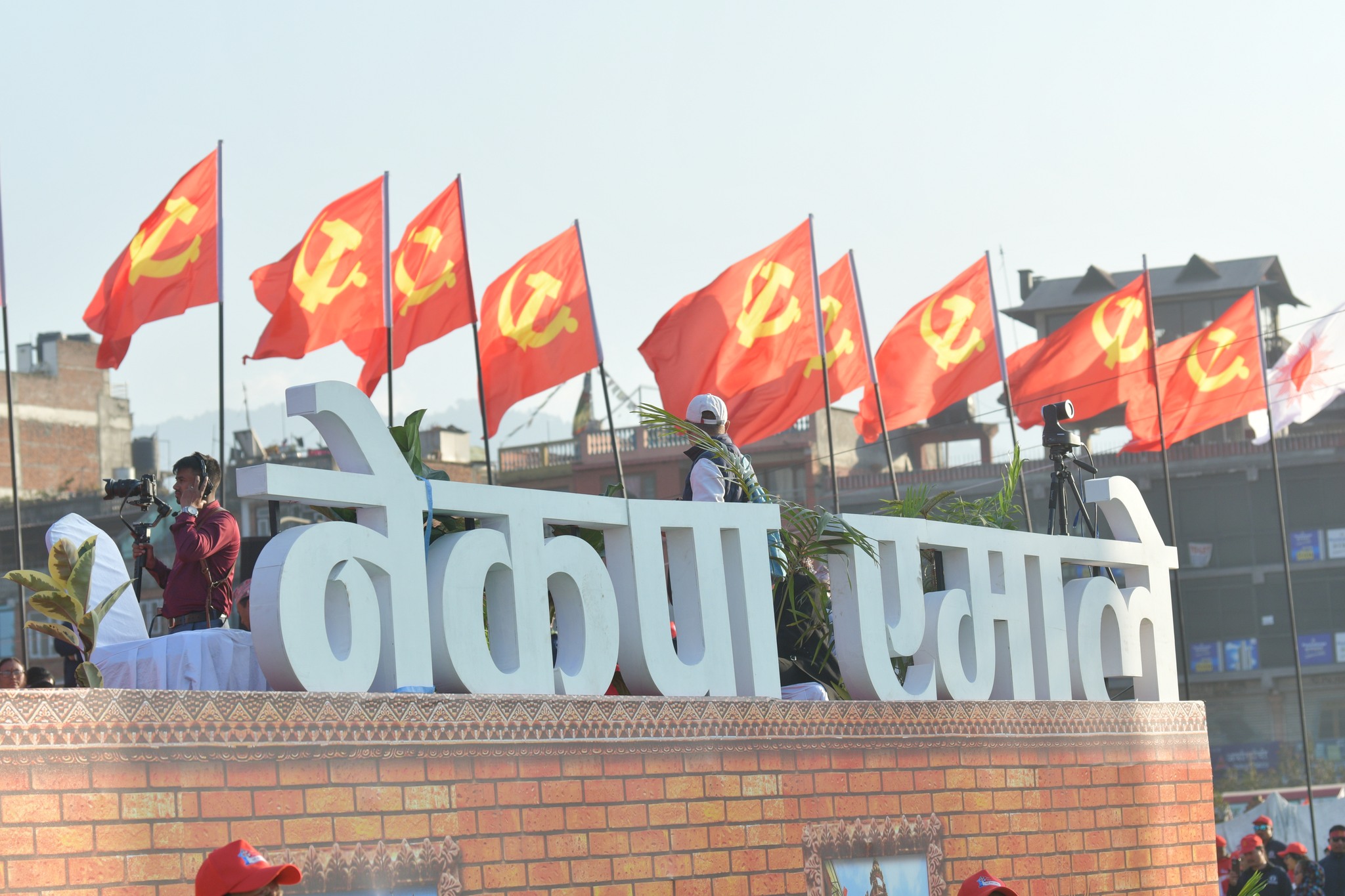 कुनै दलसँग गठबन्धन नगरेको एमालेको स्पष्टोक्ति