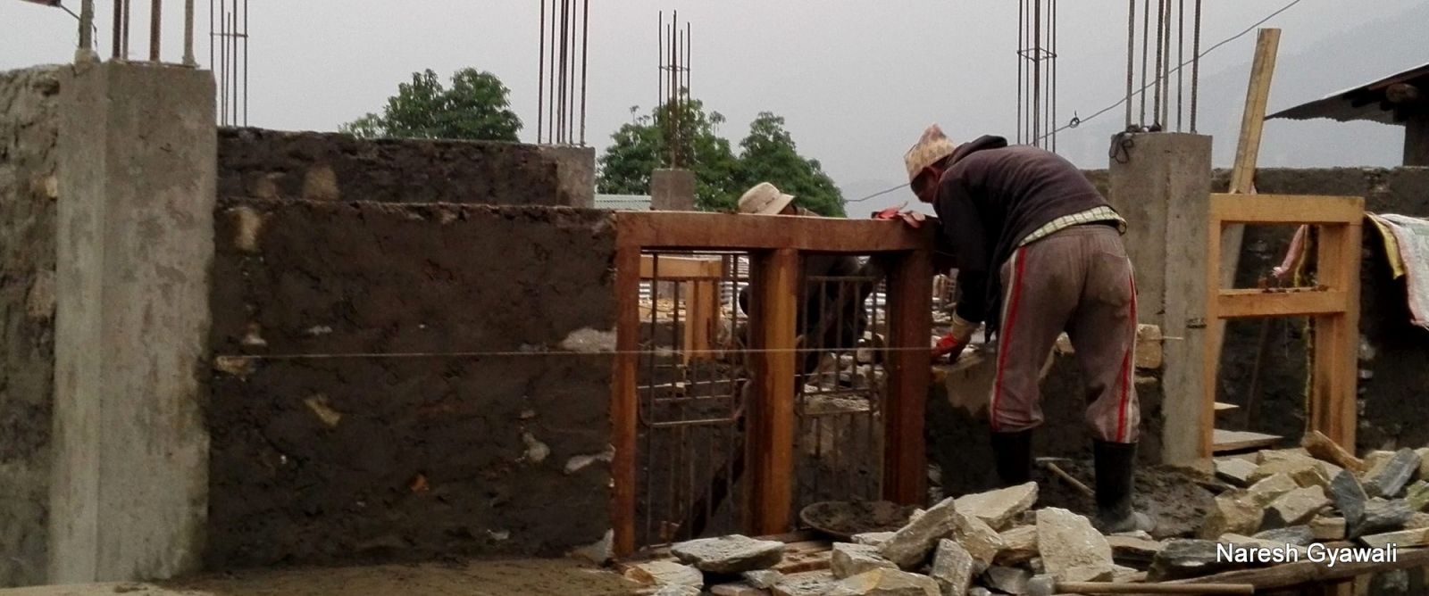 डेढ वर्षपछि बाढीपहिरोले क्षति पुर्याएको घरको पुनर्निर्माण गर्न अनुदान सिफारिस